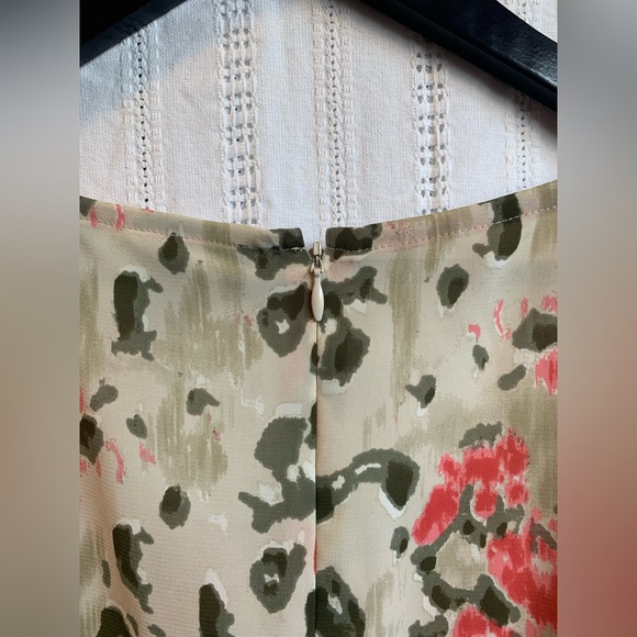 Alex + Alex. Floral Print Dress. Long Sleeve. Size 4. Excellent Used Condition - Picture 9 of 9